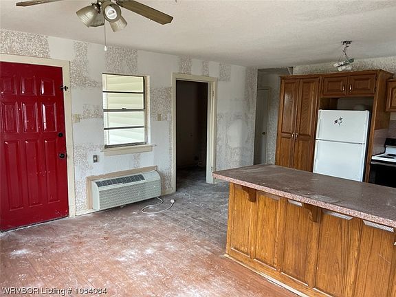 4th image of 1707 Alma Blvd