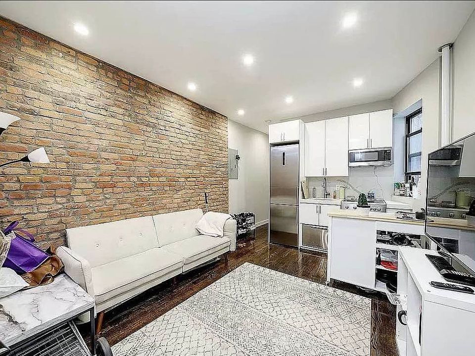 1st image of 332 E 19th St #9