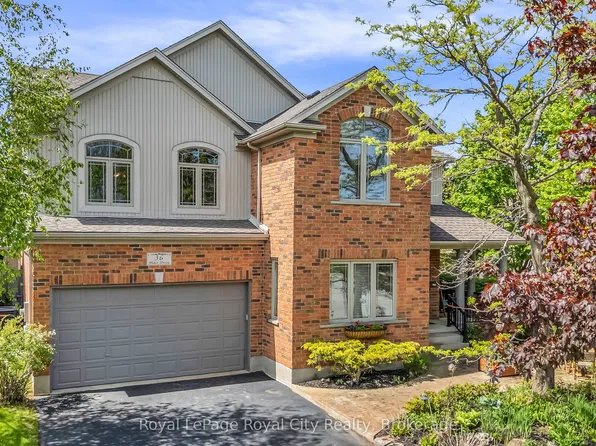 36 Blair Dr, Guelph, ON N1L 1N7