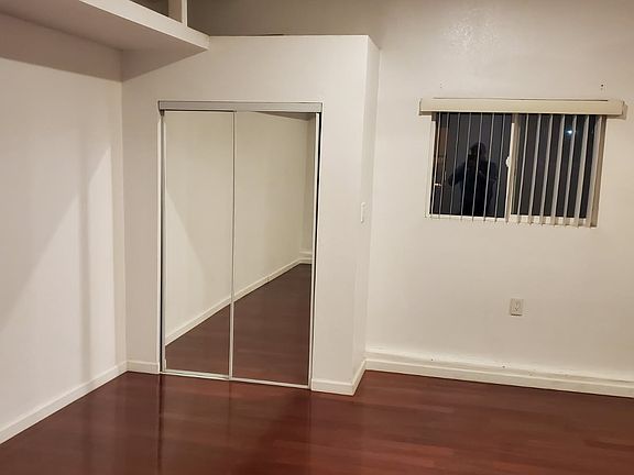 2nd image of 2272 Hemlock Ave #B