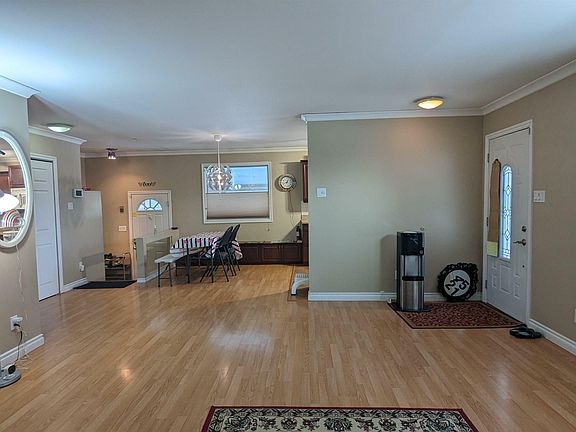 3rd image of 4521 53rd St