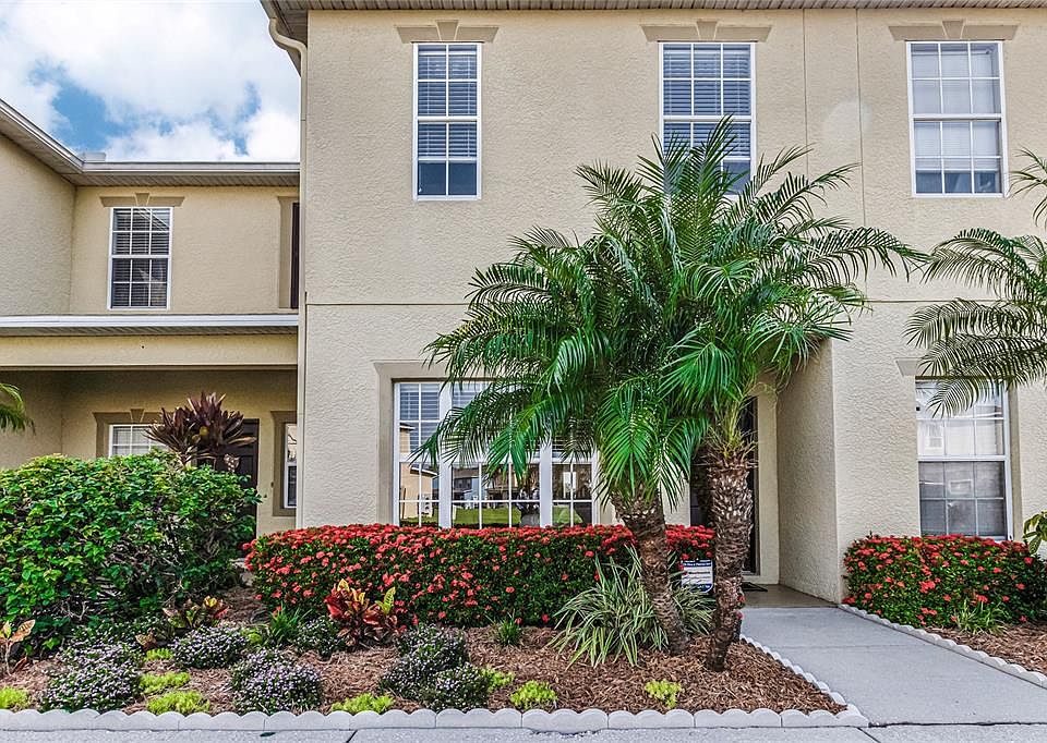 1st image of 12976 Kings Crossing Dr