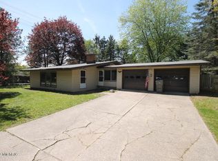 461 Saint Clair Ave NW, Grand Rapids, MI 49534