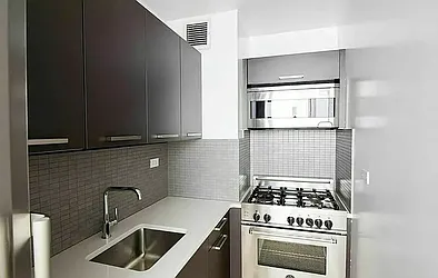 Rented by Manhattan Realty Group