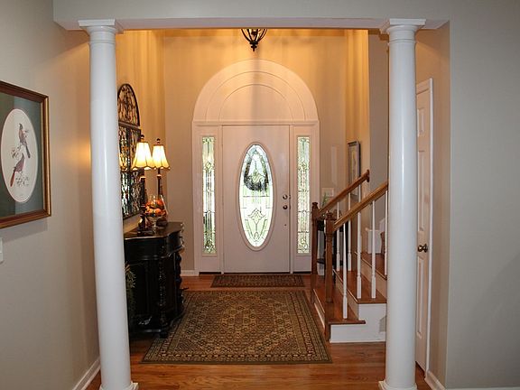 2nd image of 209 Sutters Mill Dr