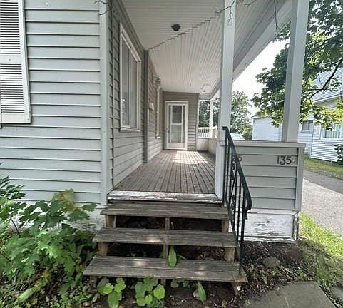 5th image of 135 Archibald St