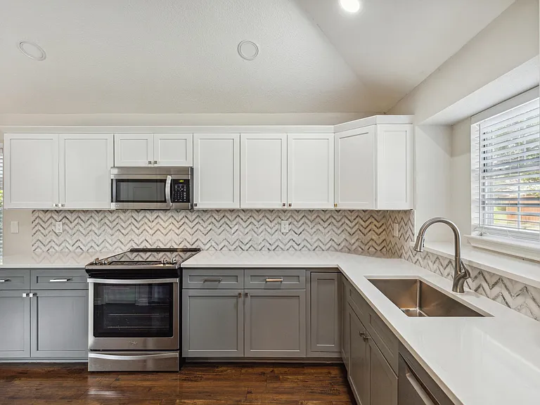 4305 Durango Ln — Photo 10