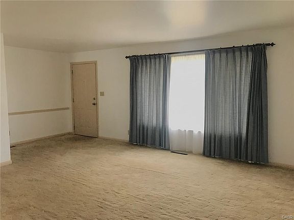 2nd image of 4150 Woodman Dr