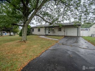 37 Clemson Rd, Parlin, NJ 08859