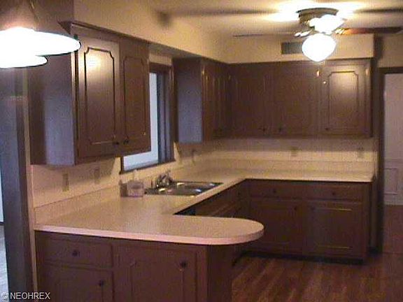 5th image of 21875 Cottonwood Dr