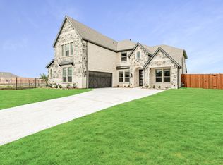 1121 S Bluebird Ln, Midlothian, TX 76065