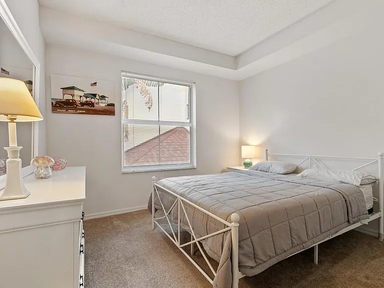 2202 Tuscany Way — Photo 15