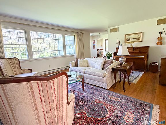 5th image of 279 Cheesespring Road