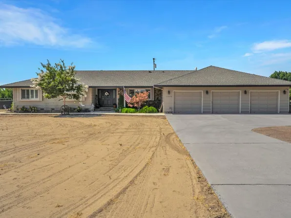 11236 Canal Dr, Waterford, CA 95386