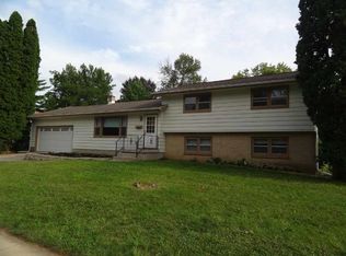 511 Clara St, Sun Prairie, WI 53590