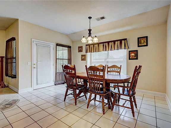 5th image of 12124 Hickory Creek Blvd