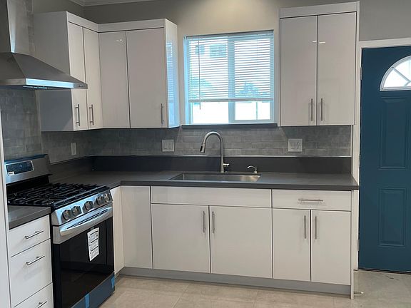 5th image of 16242 Londelius St