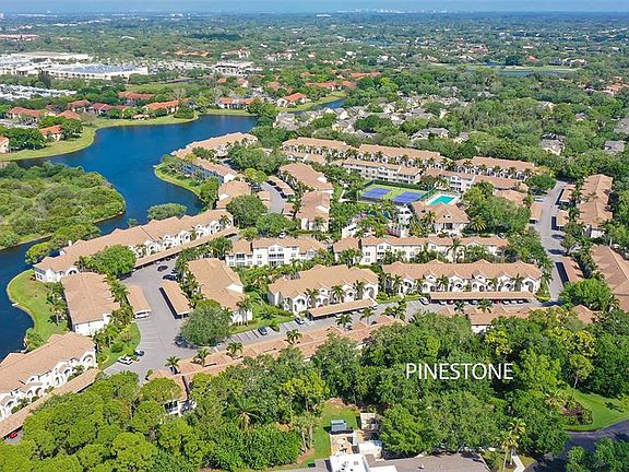 3rd image of 4205 CASTLEBRIDGE LANE #1112
