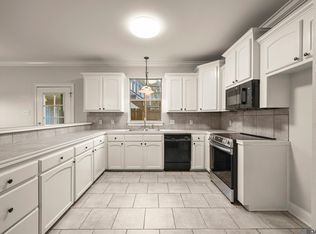 38035 Post Office Rd APT 17A, Prairieville, LA 70769