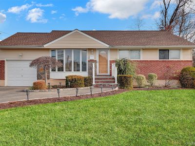 46 Kalda Lane, Plainview, NY, 11803