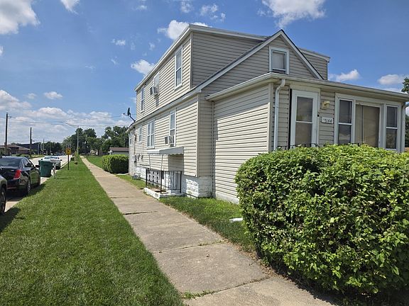 3rd image of 15144 9th Ave