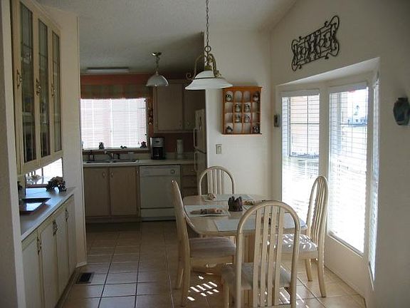 4th image of 1711 S Augusta Avenue
