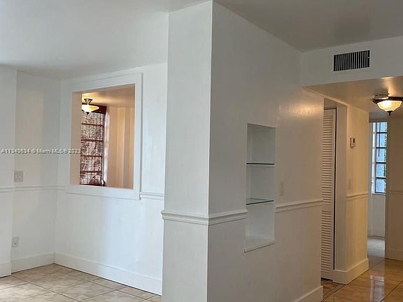 4th image of 12105 NE 6th Ave APT 204