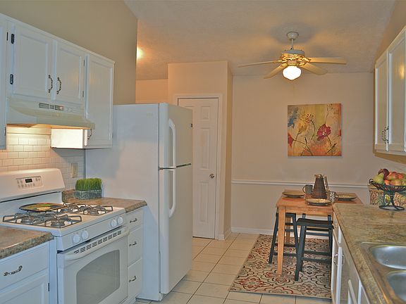 4th image of 5025 Morton Ferry Cir