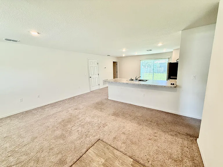 149 SW Becker Rd — Photo 14