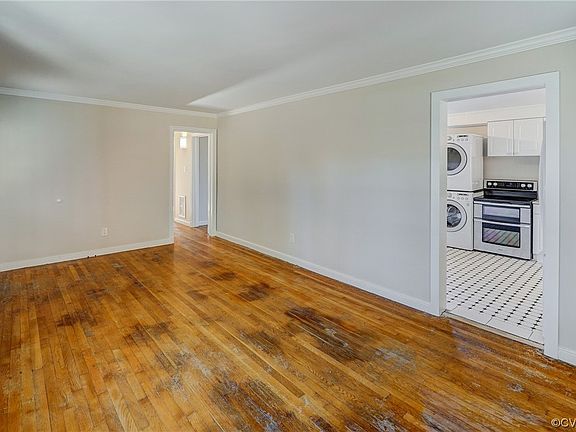 4th image of 1414 Coronet Dr