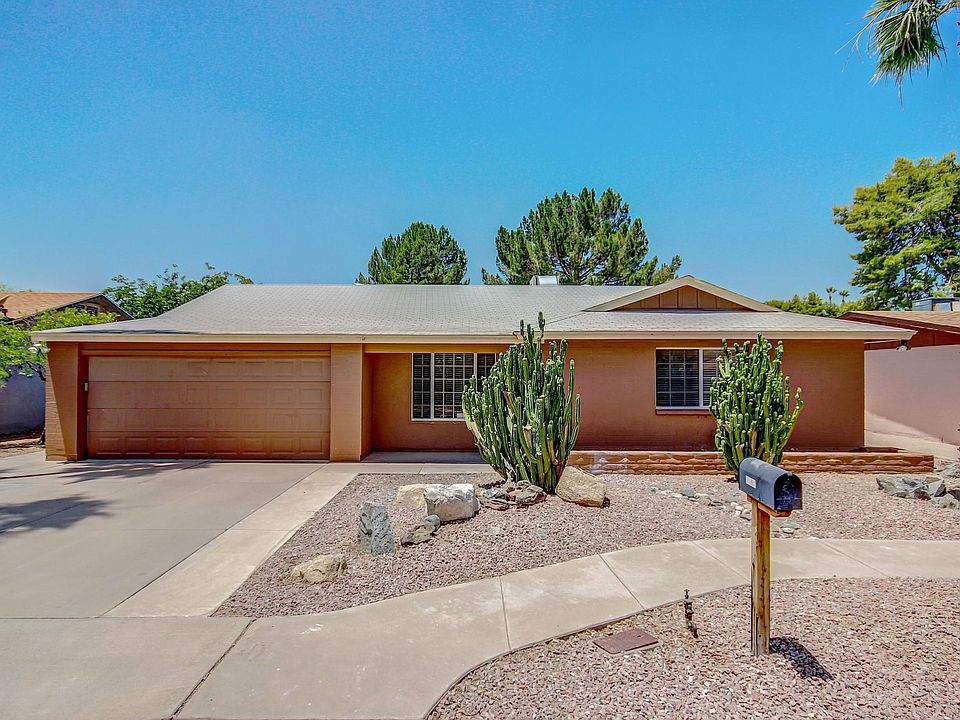 1st image of 1860 S Las Palmas Cir