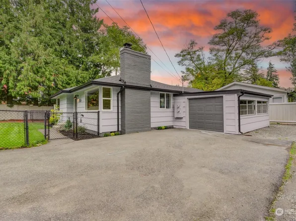 17404 10th Avenue NE, Shoreline, WA 98155