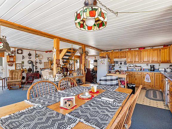 5th image of 636 Meridan Hill Road