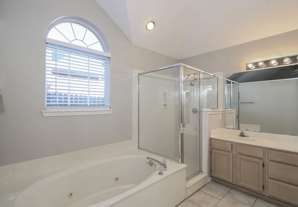 1st image of 7879 Squire Ln #1