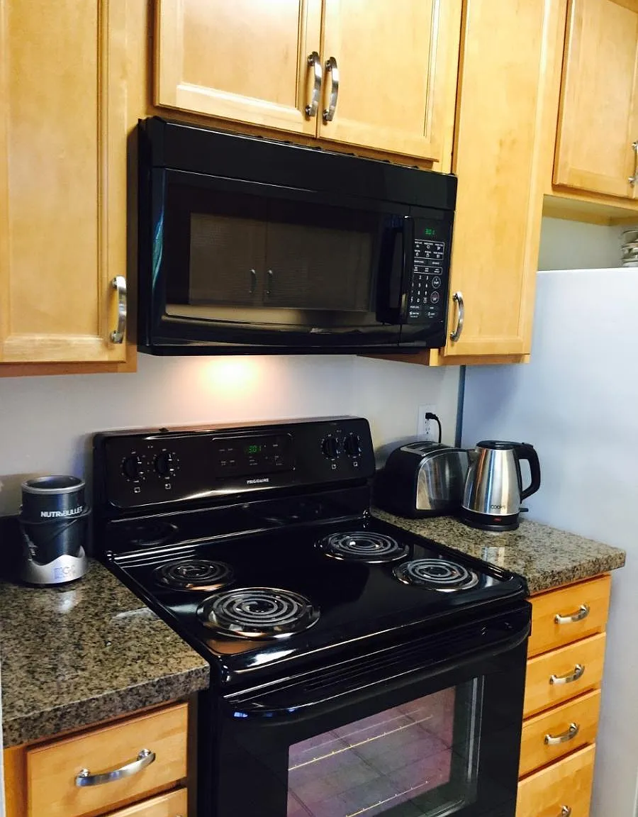1 bed, 550 sqft, $2,375 — Photo 2
