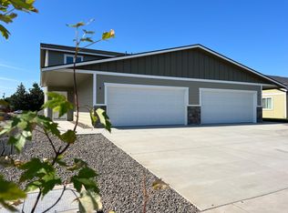 1201 W Franklin St #A-B, Moses Lake, WA 98837