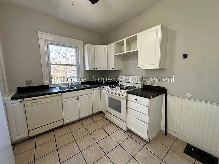 9 Groveland St — Photo 7