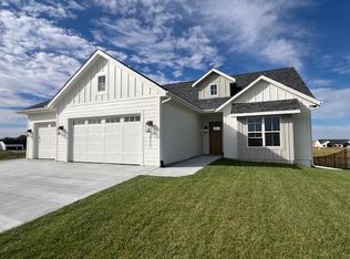 2111 Ketelsen Dr, Ames, IA 50010
