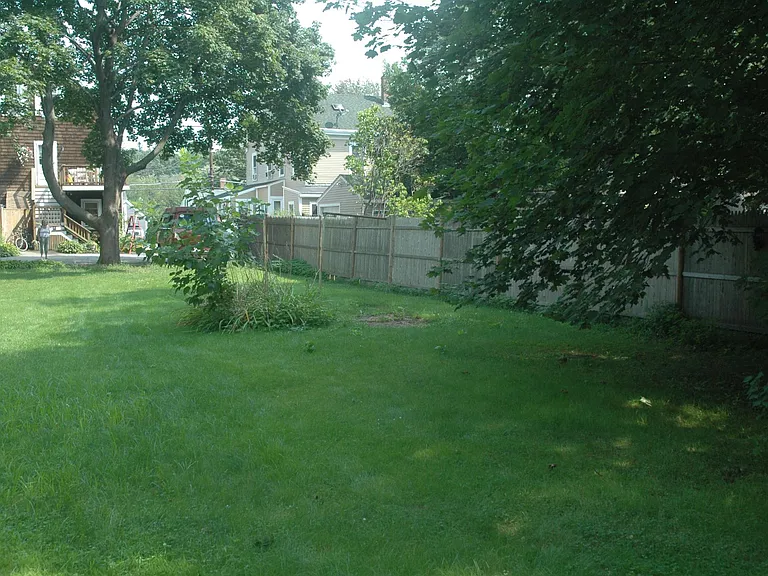166 State St — Photo 11
