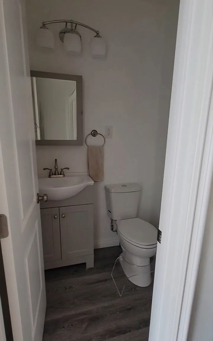 1 bed, 1.5 bath, 800 sqft, $2,345 — Photo 3