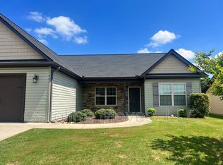 462 Peaksview Dr, Simpsonville, SC 29681