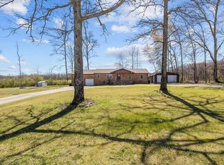 1092 Crockett Rd, New Johnsonville, TN 37134