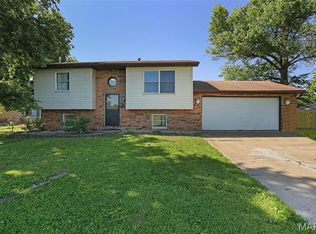 72 University Dr, Granite City, IL 62040