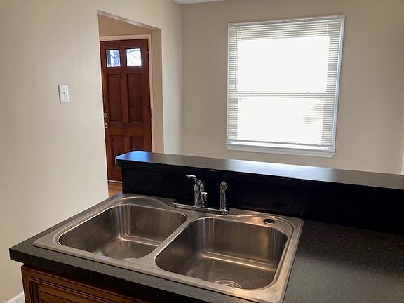 5th image of 6731 W Park Ave