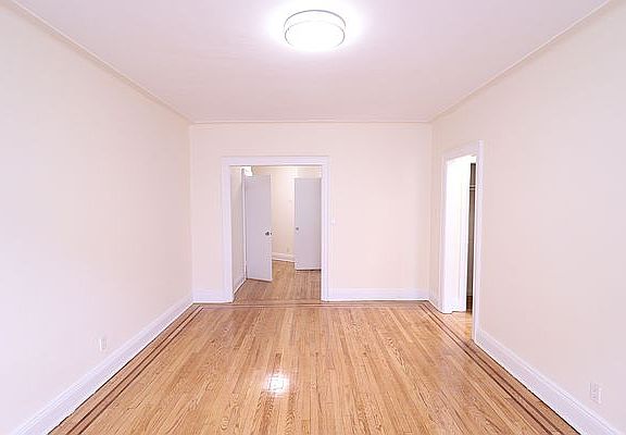 3rd image of 86-02 Forest Pkwy #1G