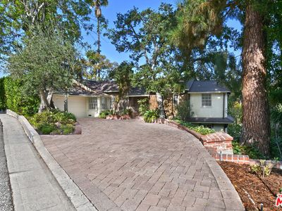 15213 Del Gado Dr, Sherman Oaks, CA, 91403
