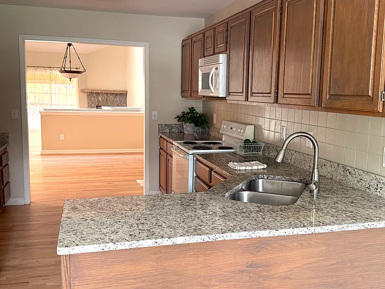 4125 Fawn Ct — Photo 3