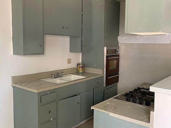 2nd image of 111 E Avenue 38