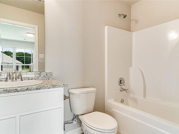 2nd image of 8135 Kinslee Ln