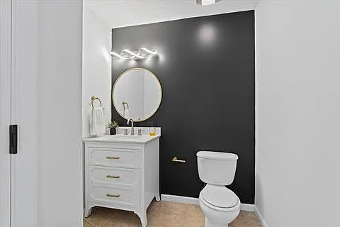 3 bed, 1292 sqft, $2,050 — Photo 4